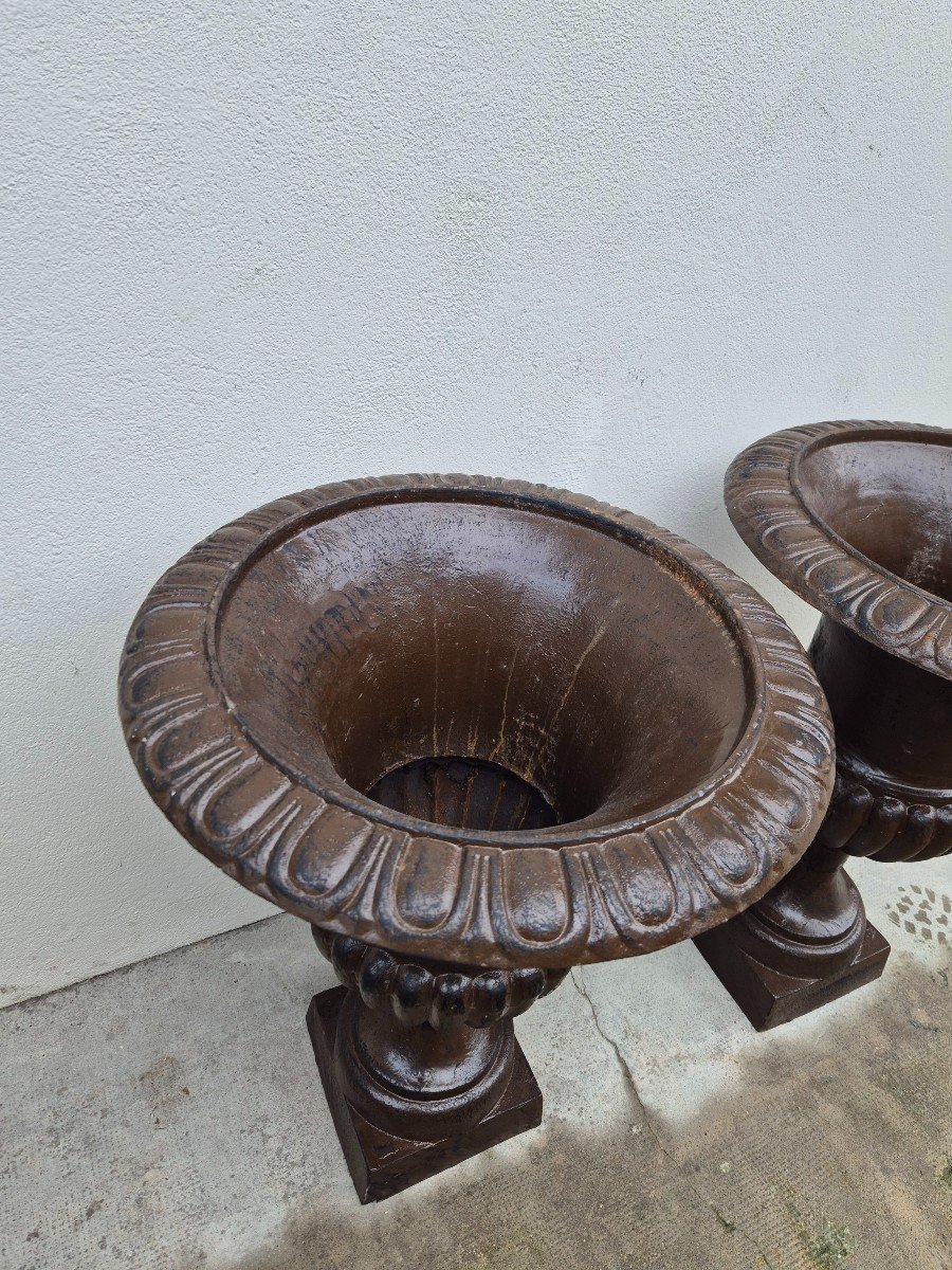 Magnificent Pair Of Medici Cast Iron Vases From A Bourgeois House Large Model Height 73cm -photo-4