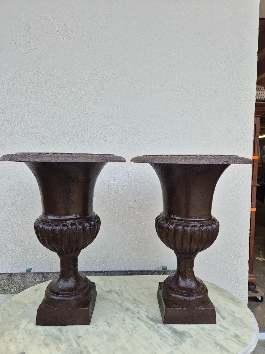 Magnificent Pair Of Medici Cast Iron Vases From A Bourgeois House Large Model Height 73cm -photo-7