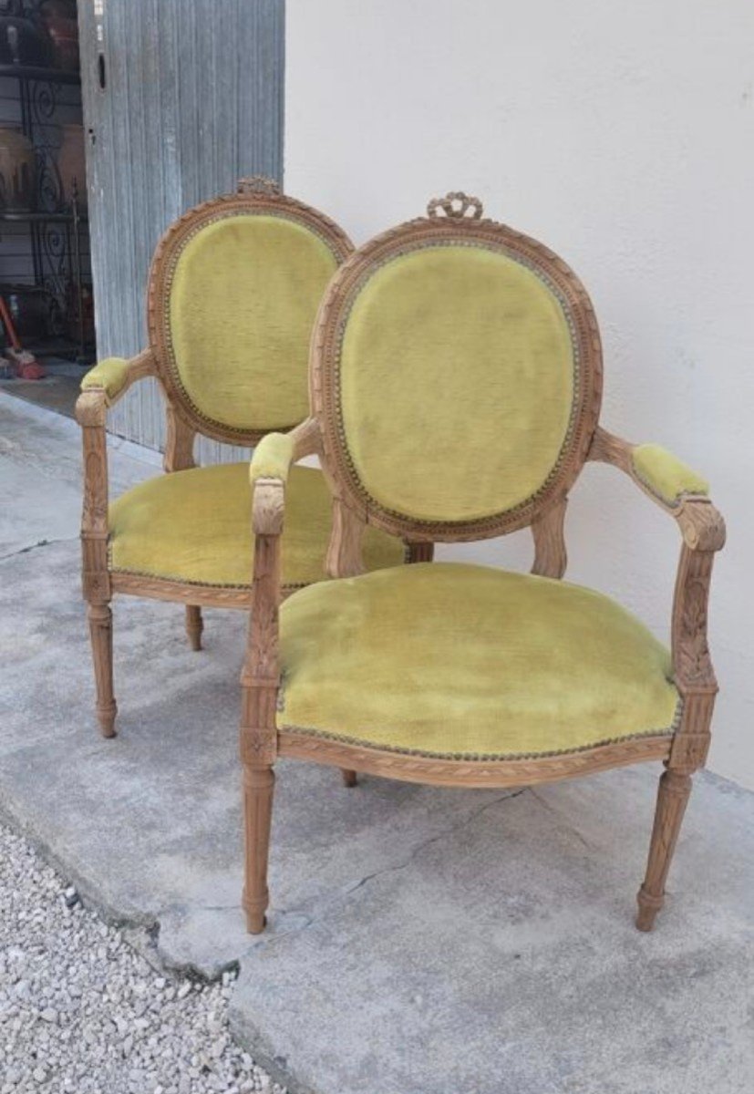 Magnificent Pair Of Louis XVI Style Medallion Armchairs, Fully Stripped 1900s-photo-4