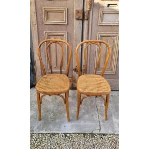 Paire De Chaises De Bistrot Style Thonet En Cannage Et Bois Courbé