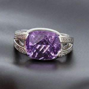 Modern Ring In 750 ‰ White Gold With An Amethyst And Diamonds - B10283