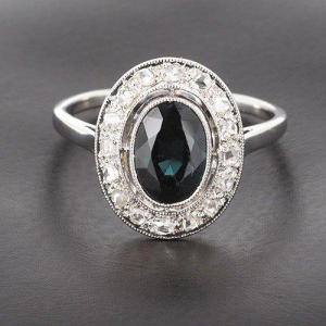 Ring In 750‰ White Gold And Platinum Presenting Untreated Blue Sapphire Of 2.20 Cts - B10416