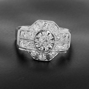 Bague En Or Blanc 750 ‰ Et Platine Présentant 15 Diamants Taille Ancienne Pour 1.20ct - B10489