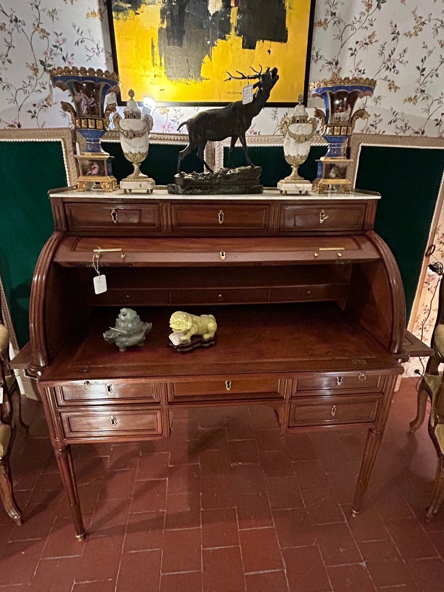 Louis XVI Period Blond Mahogany Cylinder Desk-photo-1