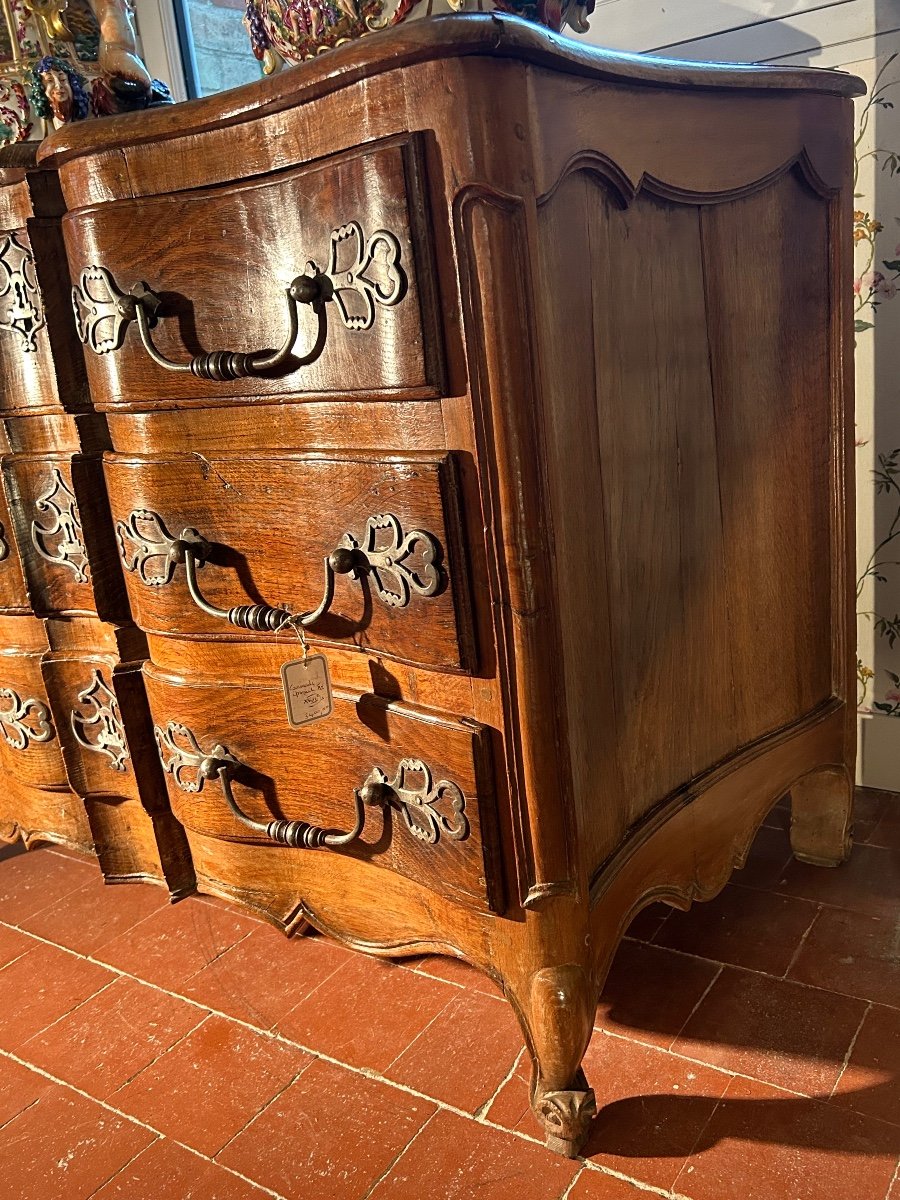 Commode En Chêne D’époque Louis XV, Aux Belles Ferronneries D’acier -photo-1