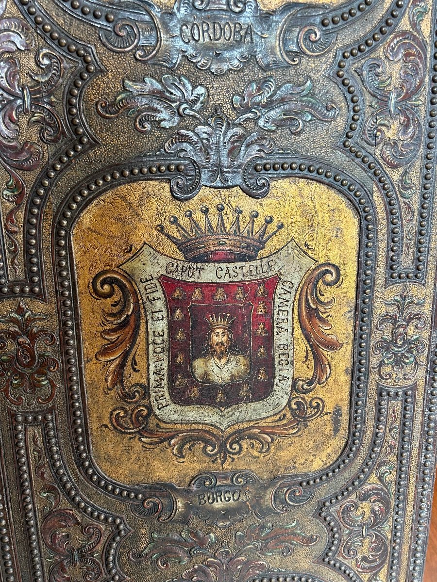 Large Solid Wood Screen With Coats Of Arms Of The Great Cities Of Spain, 19th Century.-photo-3