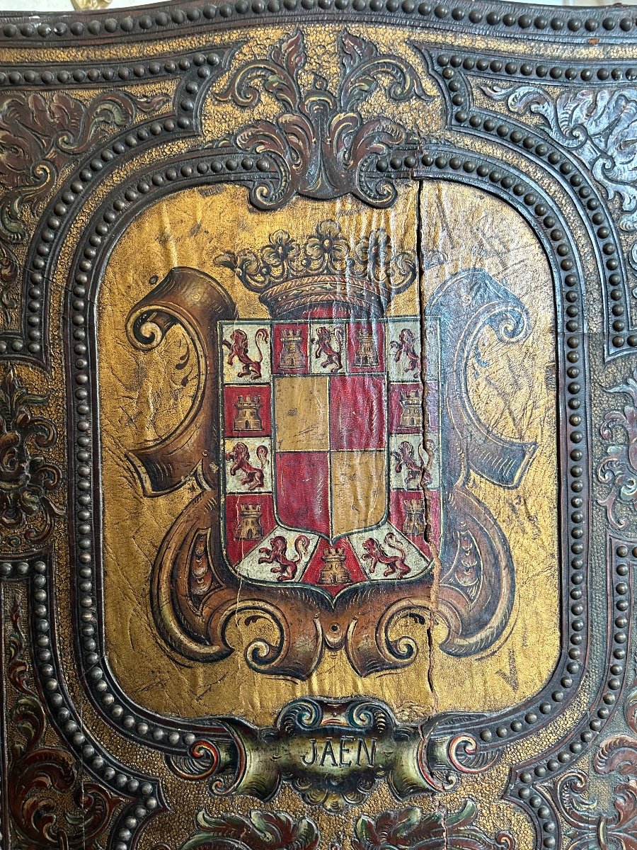 Large Solid Wood Screen With Coats Of Arms Of The Great Cities Of Spain, 19th Century.-photo-1