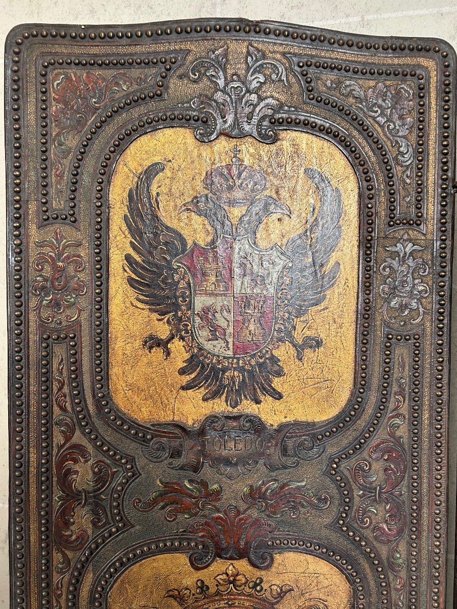 Large Solid Wood Screen With Coats Of Arms Of The Great Cities Of Spain, 19th Century.-photo-3