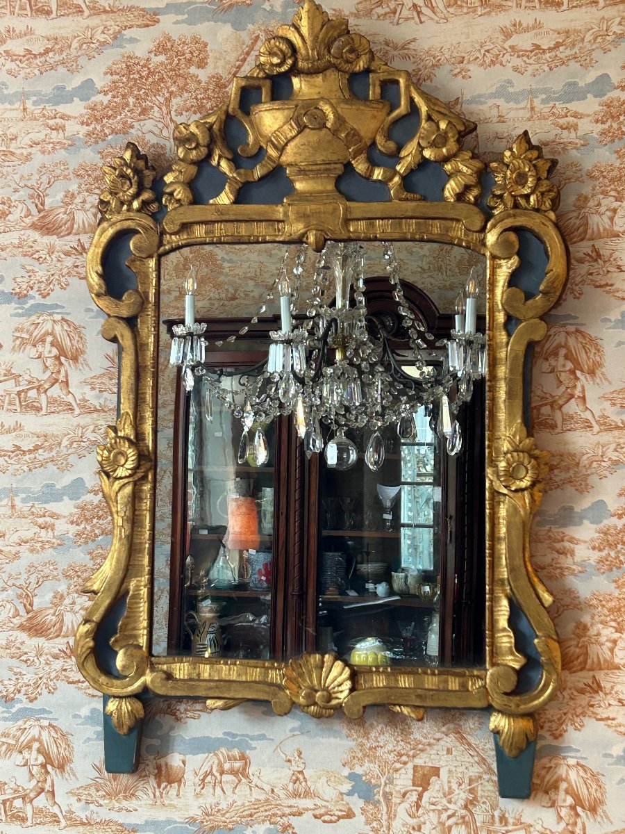 Miroir D’époque Louis XV En Bois Sculpté Doré Et Peint De Bleu 