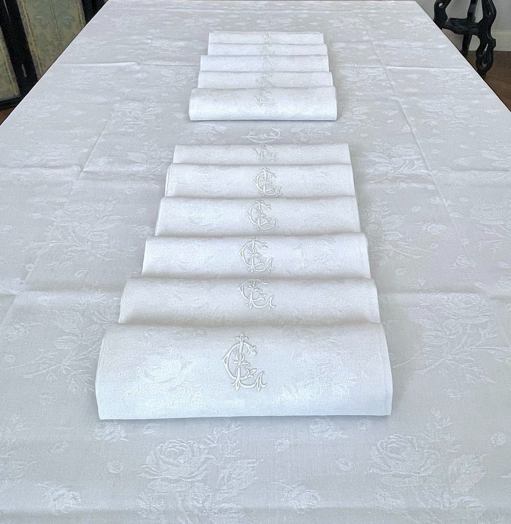 1 Tablecloth And 12 Damask Linen Napkins - Hand Embroidered Table Linen Lc - Late 19th Century -photo-3