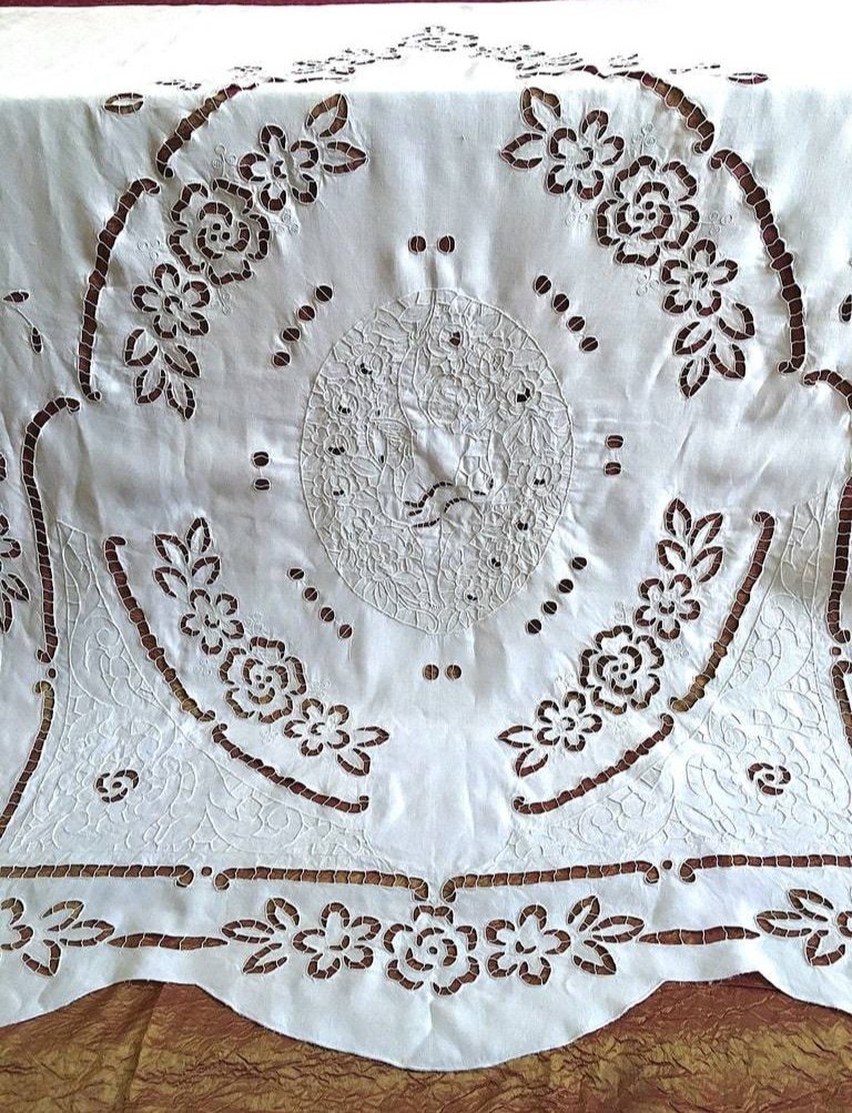 Rideaux en Lin - Décor Floral et Putto en Broderie Anglaise et Broderie Blanche - Vers 1900