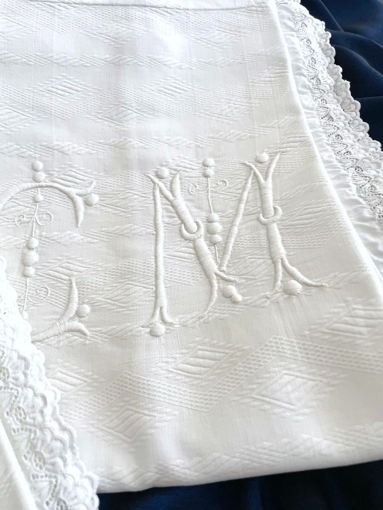 Pair Of Cm Marked Pillowcases - White Waffle Cotton - Late 19th Century -photo-2