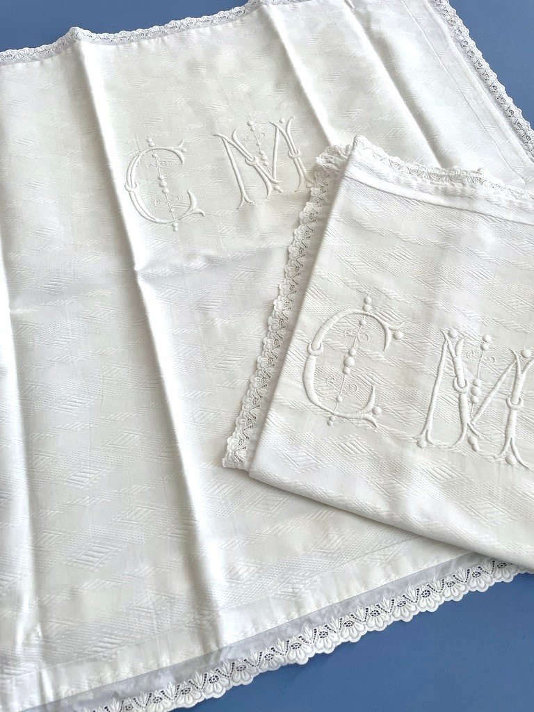 Pair Of Cm Marked Pillowcases - White Waffle Cotton - Late 19th Century -photo-3