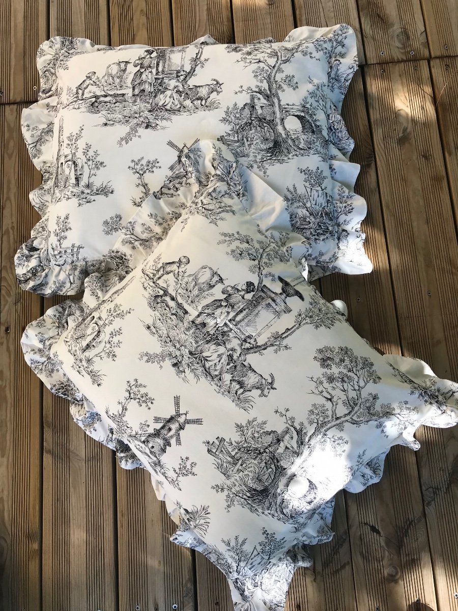 Pair Of Cushions In Toile De Jouy, Pastoral Scene-photo-2