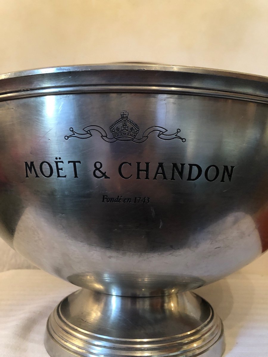 Moët Et Chandon Pewter Champagne Bucket, Champagne Glass And Ice Cubes -photo-2