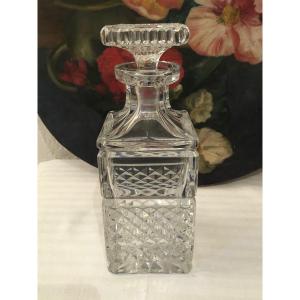 Whiskey Decanter. Diamond Tip. Baccarat