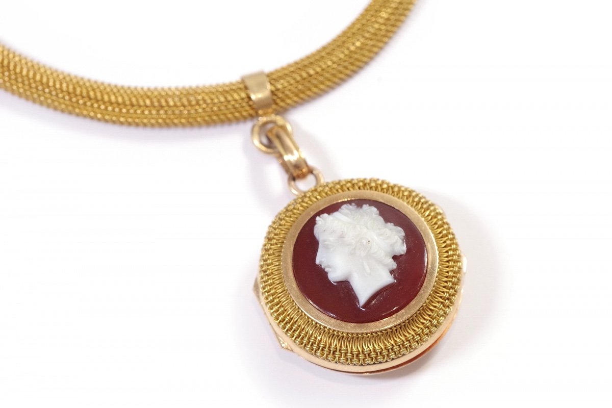 Antique Necklace Cameo Pendant In 18k Gold, Victorian Agate Cameo Locket Pendant-photo-4