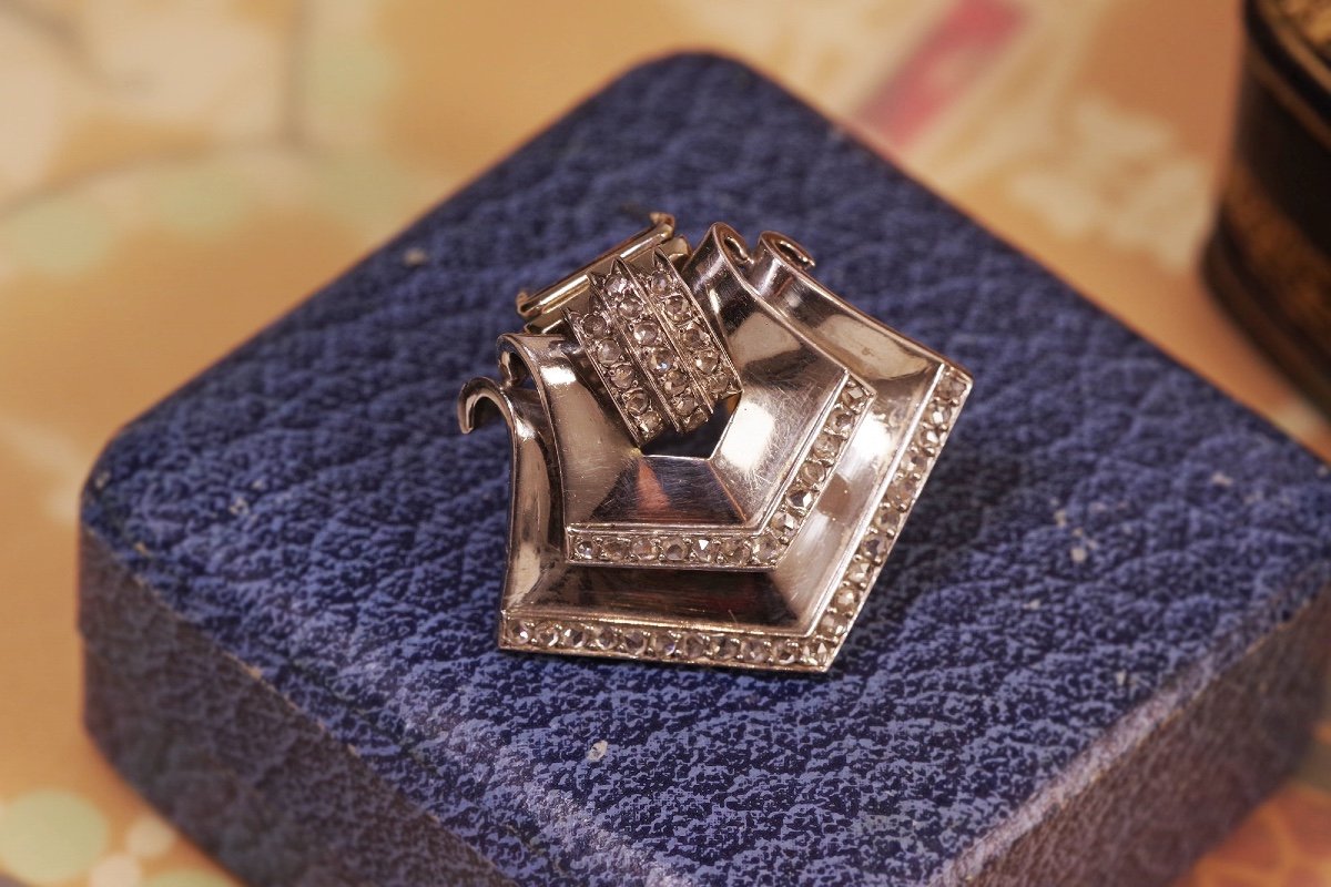 Diamond Art Deco Clip Brooch In Platinum And 18k White Gold, Rose-cut Diamond-photo-4