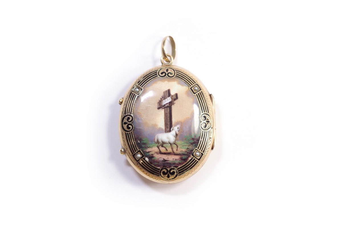 Enameled Swiss Antique Locket In 14k Gold, Victorian Enamel Locket Pendant, Christian Pendant-photo-2