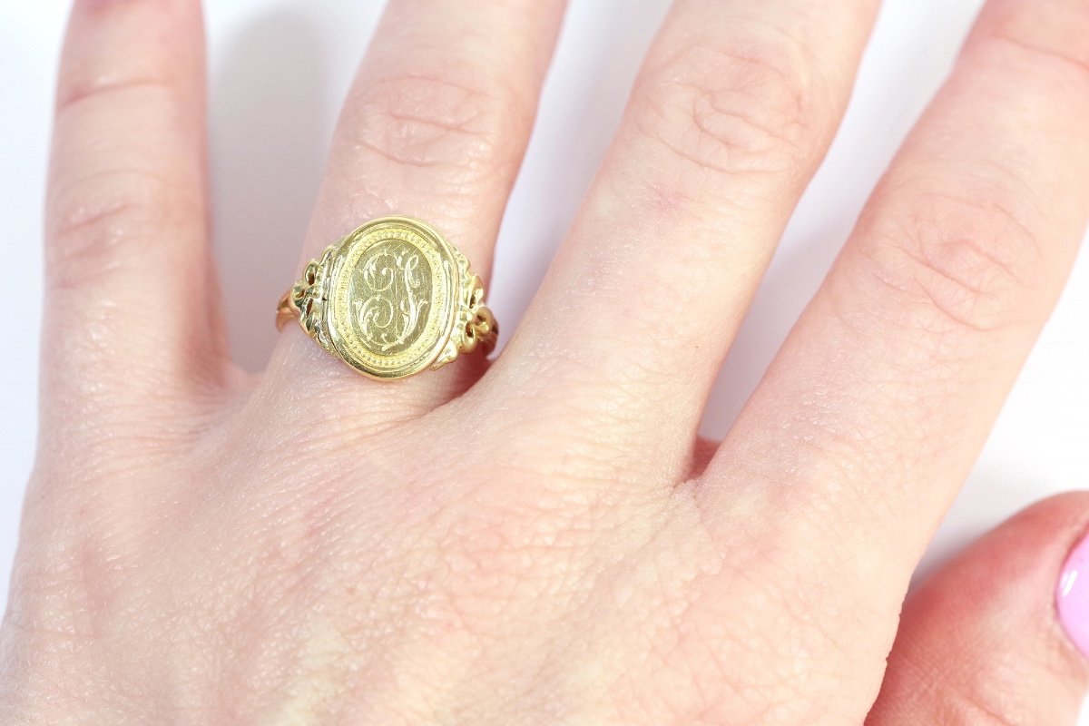 Gold Signet Secret Ring In 18k Gold, Letter "i", Ring For Men Or Women, Gold Locket Ring-photo-3