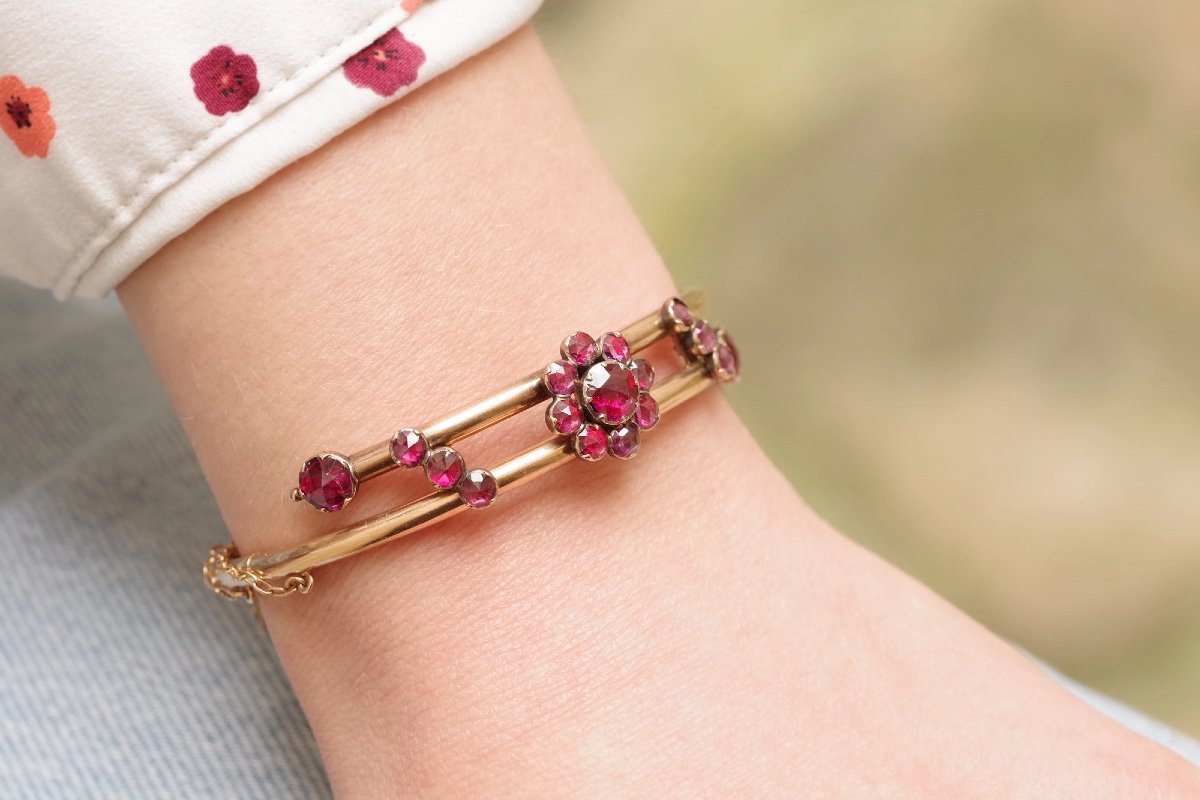 Antique Perpignan Garnets Bracelet In 18k Gold, Victorian Bangle Bracelet, Perpignan Garnets-photo-3