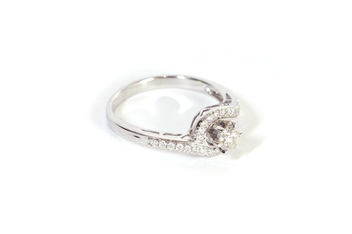 Vintage Diamond Swirl Ring In 18k White Gold, Pre-owned Bridal Ring, Brilliant-cut Diamond-photo-3