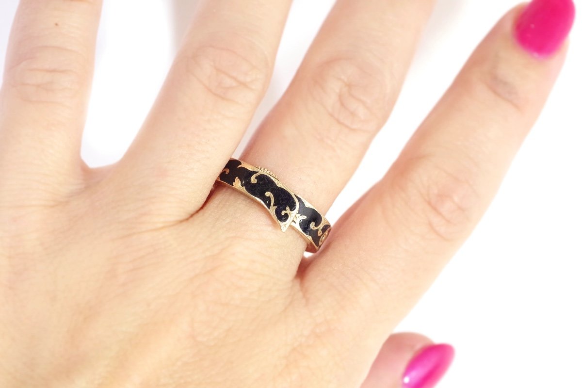 Mourning Enamel Secret Belt Ring In 14k Gold, Opening Ring, Black Enamel Ring, Mourning Ring-photo-4