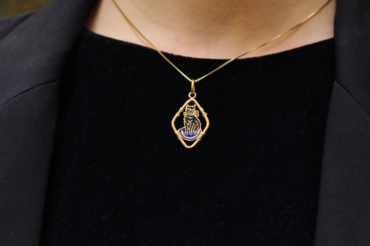 Lucky Black Cat Pendant In 18 Karat Gold, Enamel Pendant, Black Enamel, Edwardian Charm Pendant-photo-4