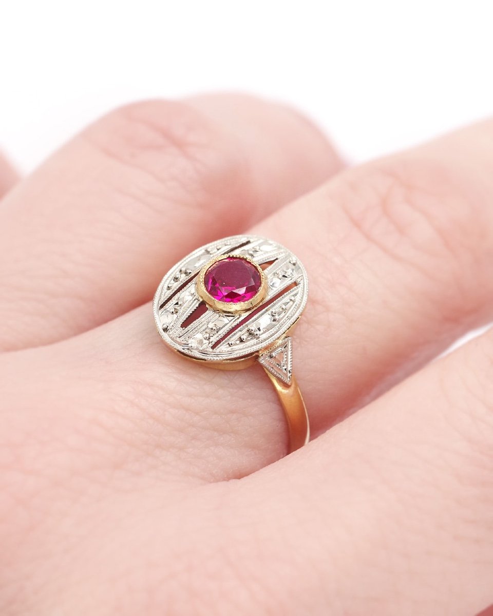 Oval Art Deco Ring In 18 Karat Gold And Platinum, Synthetic Ruby, Art Deco Jewelry-photo-4