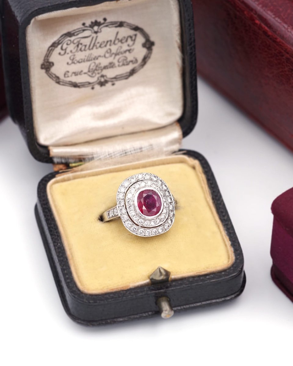 Ruby And Diamond Ring In 18k White Gold, Brilliant Cut Diamonds, 0.84 Ct Ruby-photo-2