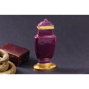 Small Ruby Diamond Gold Bottle Vase With 18k Yellow Gold Setting, Modern Flask, Urn, Bottle