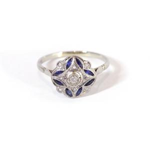 Art Deco Sapphire Ring In 18 Karat White Gold And Platinum, Sapphire Navette, Antique Jewelry