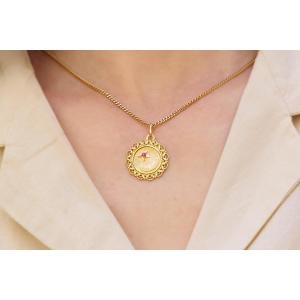 étoile d'Amour Medal In 18k Rose Gold, Sentimental Jewelry, Love Star Pendant, Synthetic Ruby