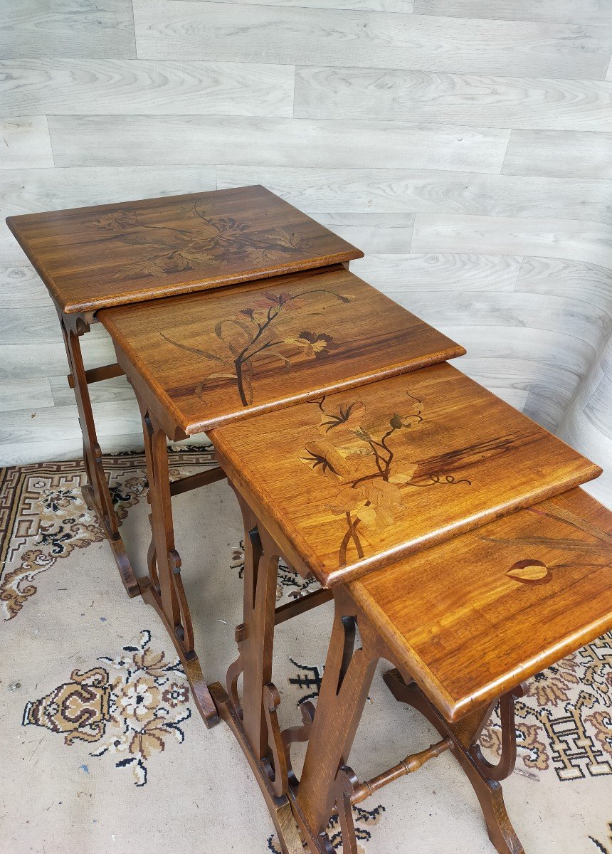 Tables Gigogne Art Nouveau école De Nancy (gallé ,majorelle ...)