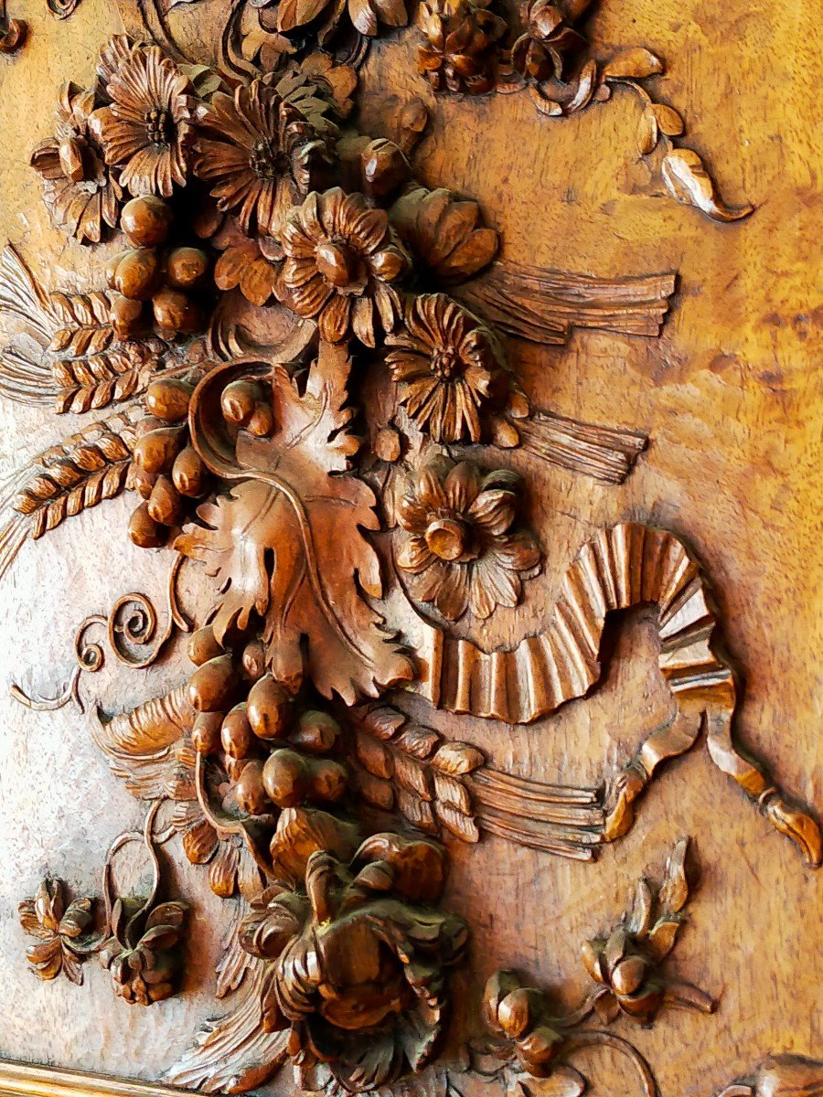 Panneau De Bois Sculpt&eacute; D&eacute;cor Ange Et Guirlande De Fleurs et bl&eacute; (angelot putti putto)-photo-2