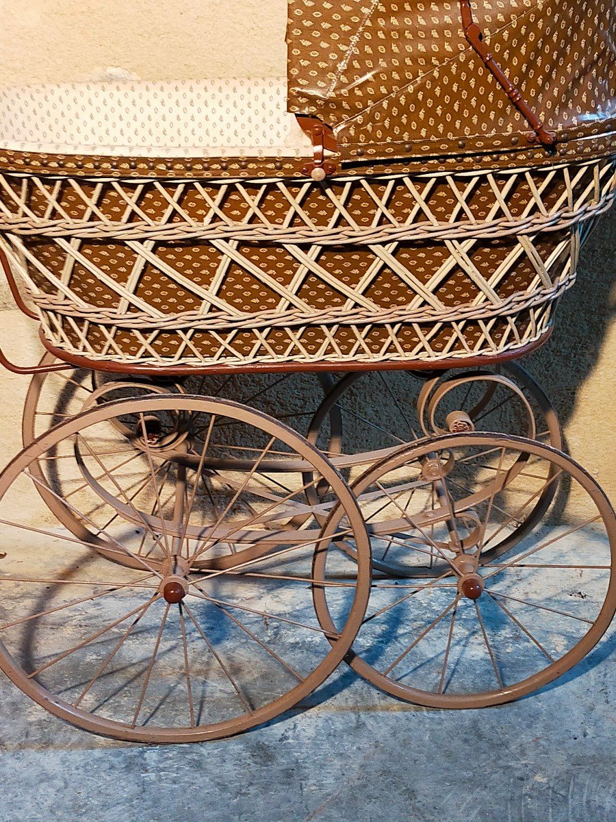 Old Wicker And Metal Child's Pram -photo-7