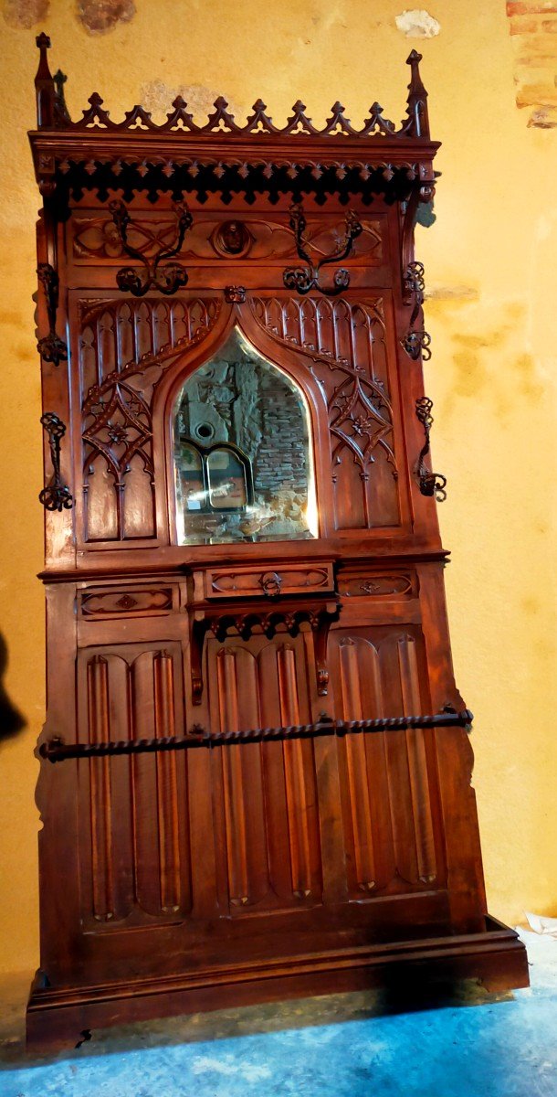 Paire De Vestiaires Porte Manteaux N&eacute;o Gothique de ch&acirc;teau (n&eacute;ogothique,vestiaire,m&eacute;di&eacute;val)