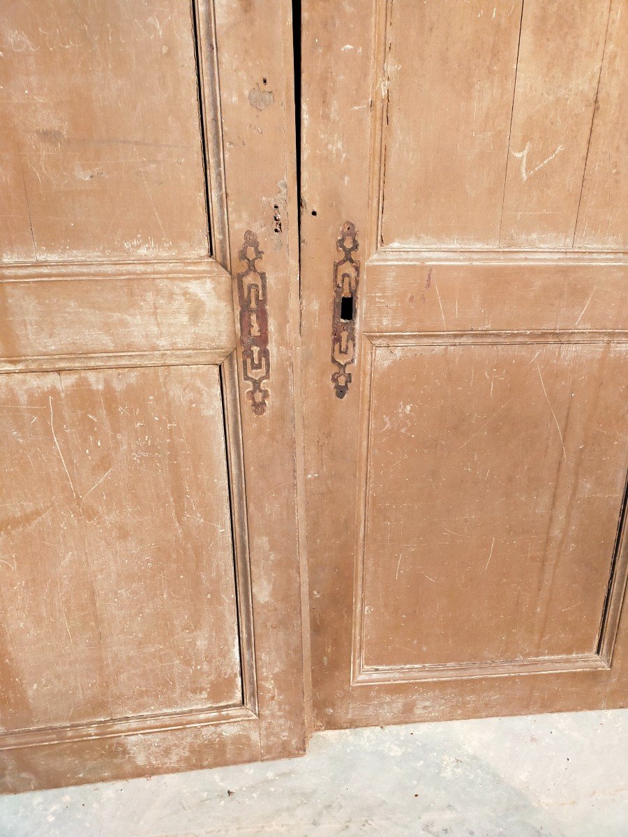 Pair Of 18th Century Woodwork Cupboard Doors -photo-3