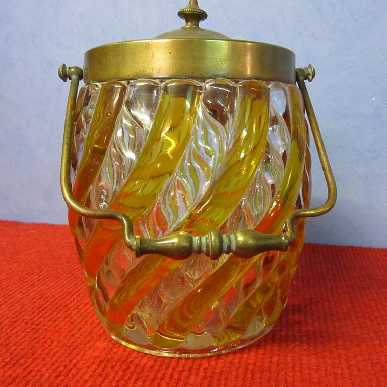 Biscuit Pot Crystal Saint Louis