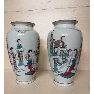 Paire De Vases En Porcelaine Décor De Personnages Chine Asiatique 