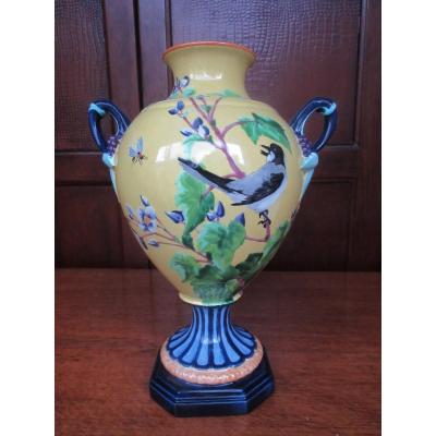 Vase Creil Montereau D&eacute;cor d&#039;Oiseau Abeille XIX&egrave;me