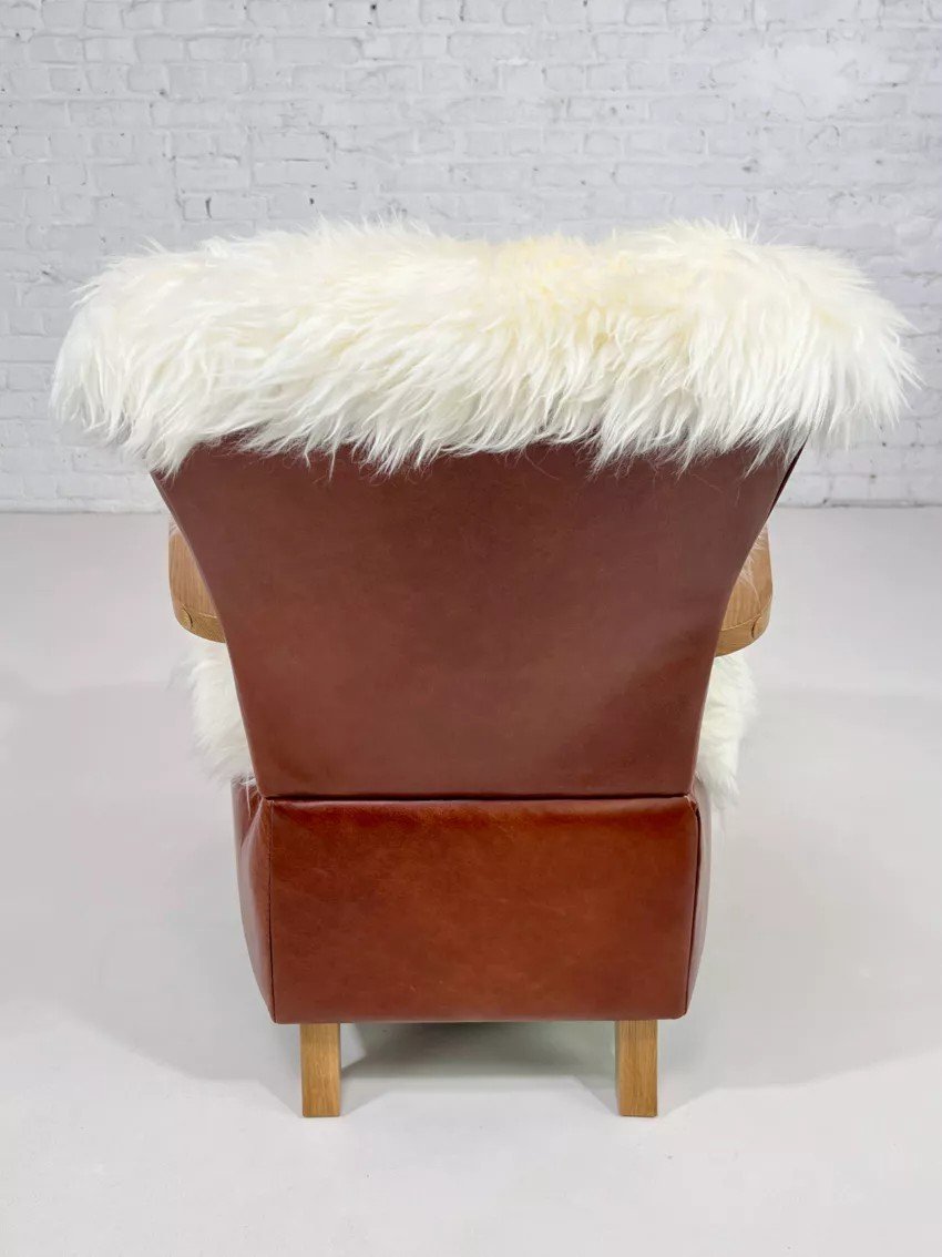 Scandinavian Style Armchair In Leather And Skin-photo-5