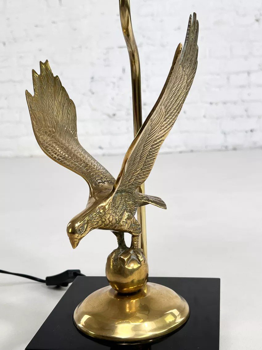 Brass Lamp On Black Lacquered Wooden Base-photo-3