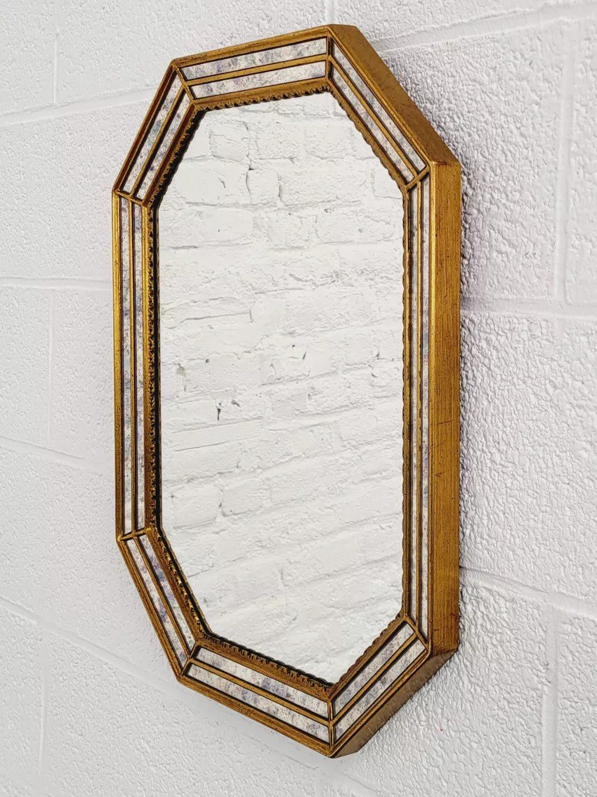 Venetian Style Octagonal Mirror With Glazing Beads And Gold Trim-photo-3