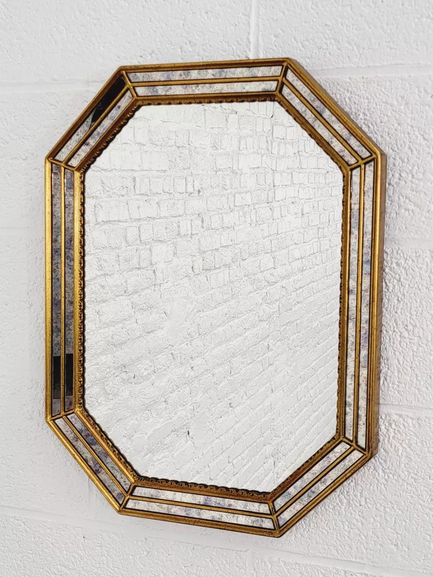 Venetian Style Octagonal Mirror With Glazing Beads And Gold Trim-photo-7