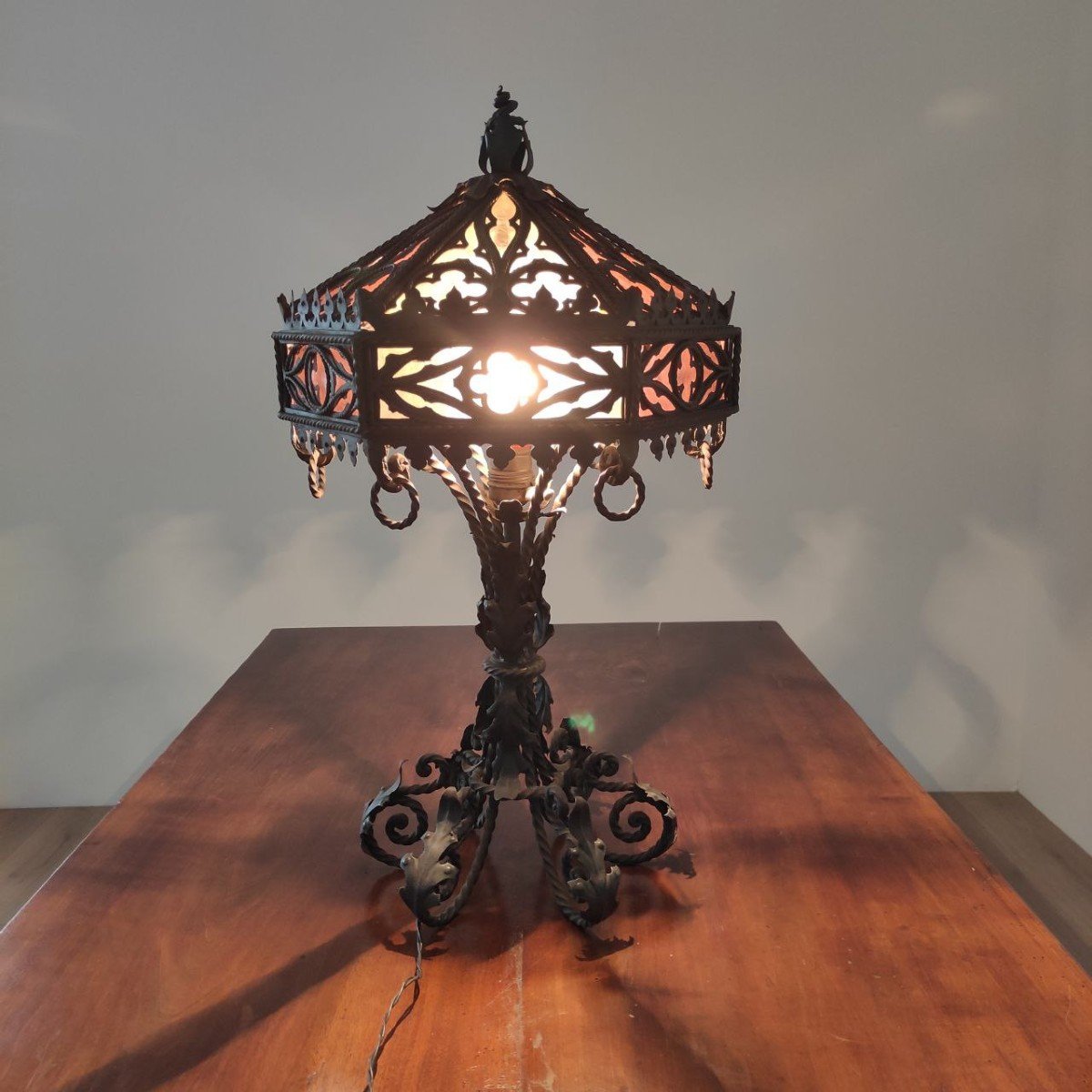 Lampe de table en fer forgé, début des années 1900-photo-2