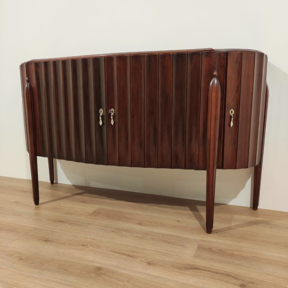 Buffet 4 portes en acajou conçu par Jacques E. Ruhlman, années 1940