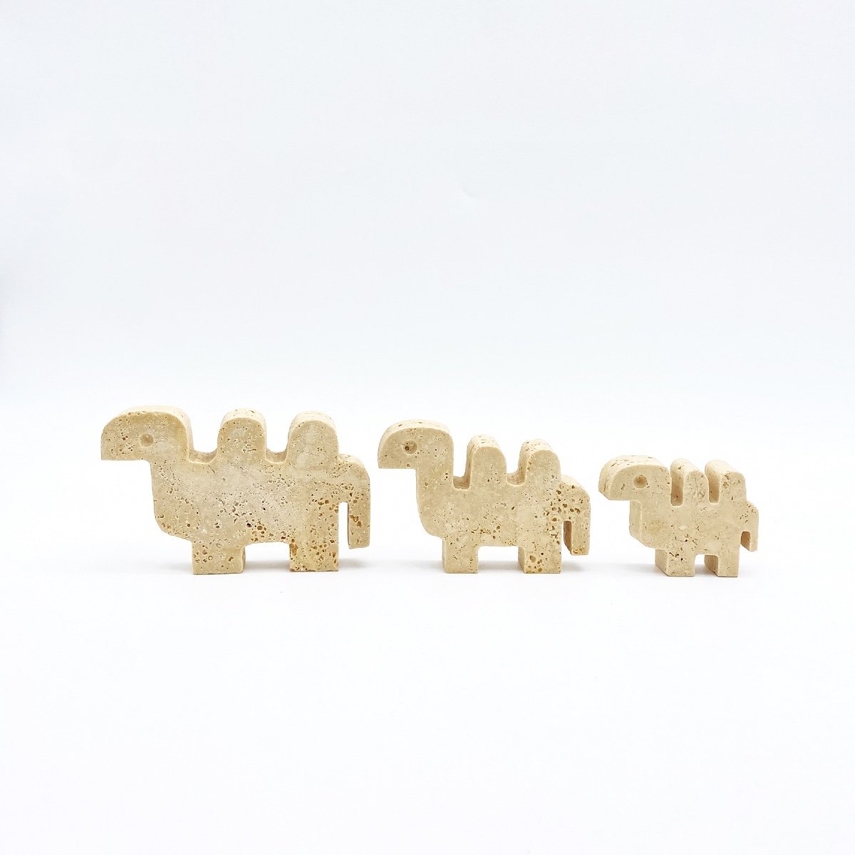 Family Of 3 Camels In Travertine By Fratelli Mannelli-photo-1