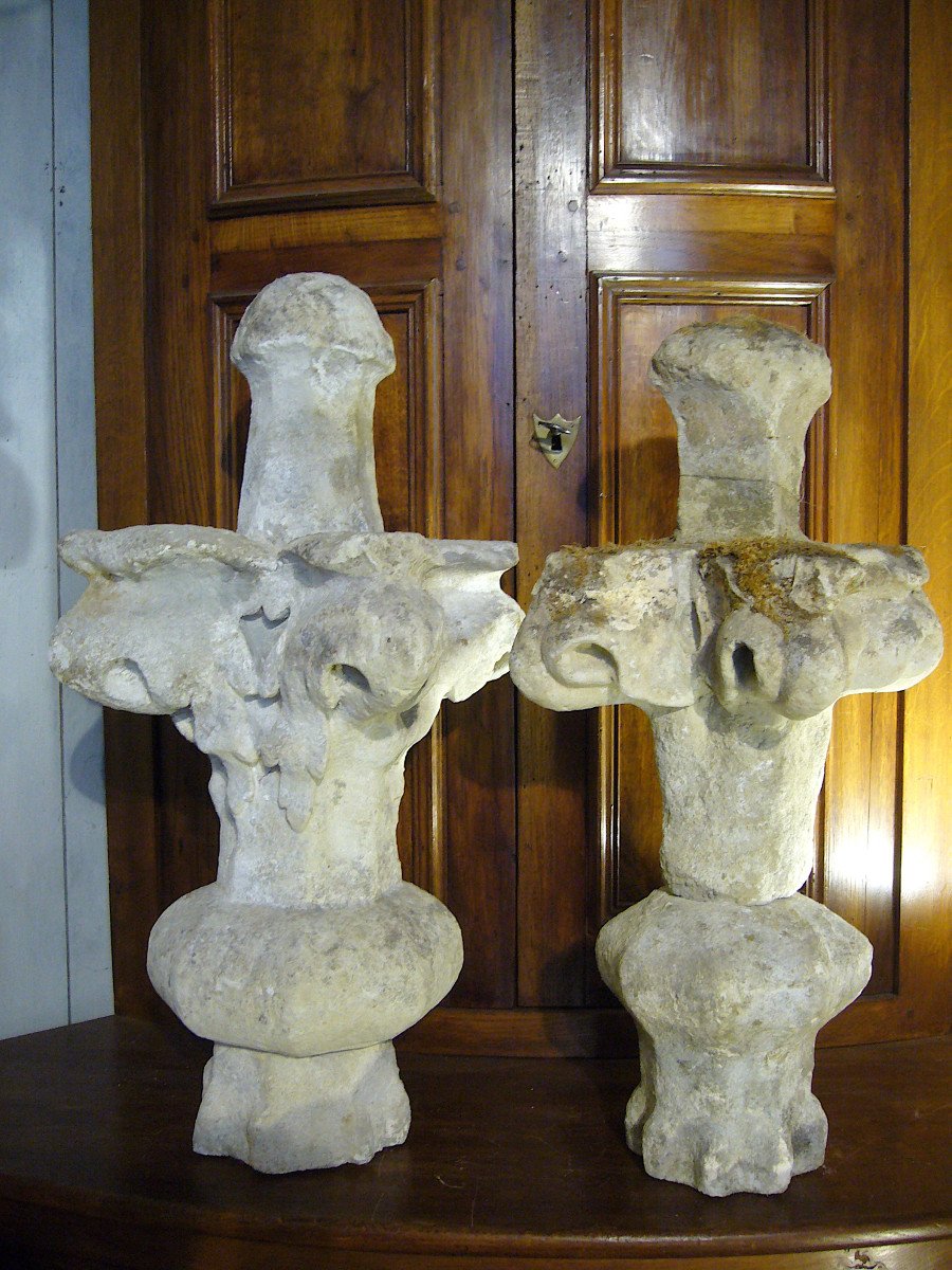 Pair Of Gothic Stone Ridge Caps