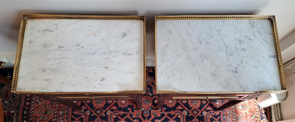 Paire De Tables De Chevet De Style Louis XVI-photo-2